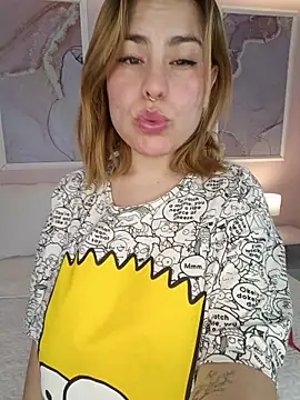 Kennya Rodriguez online show from October 22, 2025, 4:35 am