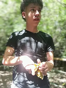 yoursexyjose online show from March 21, 2026, 7:17 pm