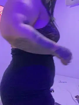 Luna bigtitss777 online show from February 12, 2026, 2:34 pm