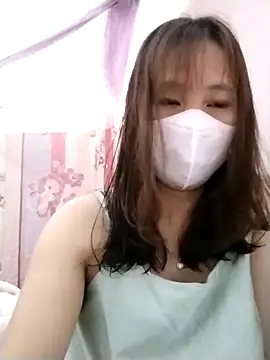 Snapshot of -Bami- chatting on April 15, 2026, 1:29 pm -Bami- online show from April 15, 2026, 1:29 pm