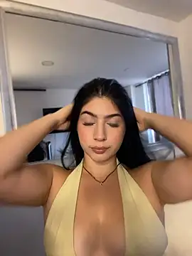  HannahFox  online show from August 9, 2026, 8:58 pm