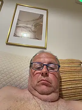 YachtCaptain10 online show from April 24, 2026, 11:29 pm