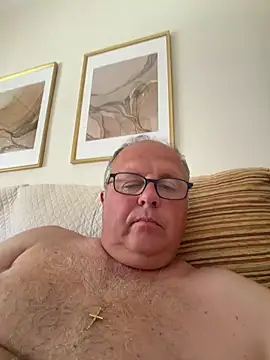 Snapshot of YachtCaptain10 chatting on June 5, 2026, 11:49 am YachtCaptain10 online show from June 5, 2026, 11:49 am