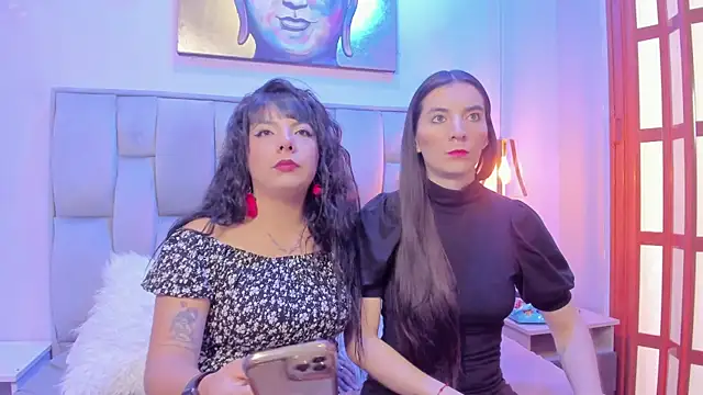 Snapshot of Valkiria-and-Dione chatting on February 28, 2026, 1:56 pm Valkiria-and-Dione online show from February 28, 2026, 1:56 pm