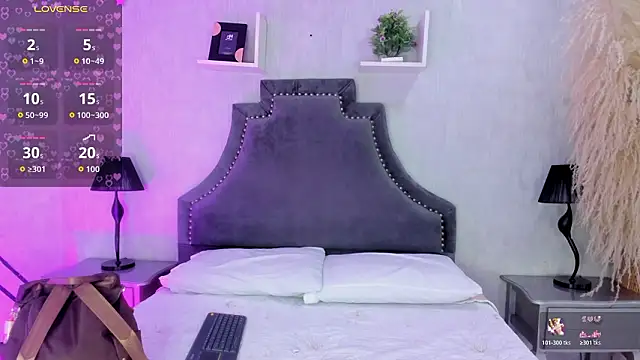 KarelyMitchel online show from March 13, 2026, 12:34 pm