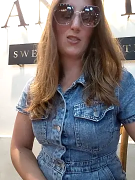 Snapshot of Alexdevil92 chatting on February 27, 2026, 1:33 pm Alexdevil92 online show from February 27, 2026, 1:33 pm