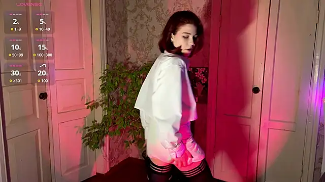 Snapshot of LaurynGeisinger chatting on March 7, 2026, 3:09 pm LaurynGeisinger online show from March 7, 2026, 3:09 pm