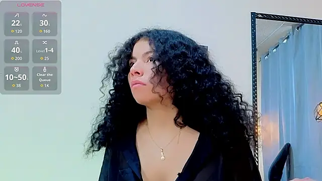 Snapshot of Zoe-yanin chatting on February 11, 2026, 7:19 pm Zoe-yanin online show from February 11, 2026, 7:19 pm