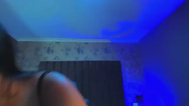 sophiegriffin online show from April 22, 2026, 11:56 am