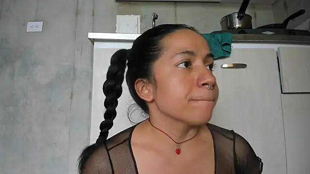 chiarafustox online show from March 28, 2026, 6:07 pm