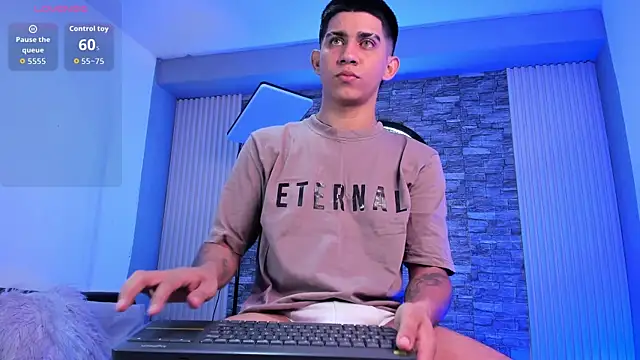 Thiago Olsen online show from February 17, 2026, 7:42 pm