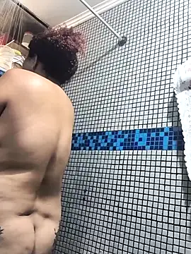 Dree4i20 online show from February 5, 2026, 2:43 pm