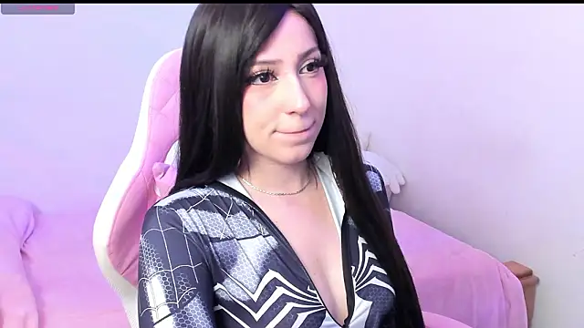 Snapshot of LoveMaki444 chatting on February 6, 2026, 5:34 am LoveMaki444 online show from February 6, 2026, 5:34 am