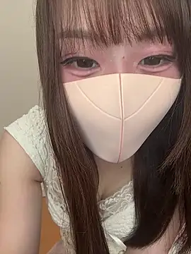 momo mm online show from June 27, 2026, 2:05 am