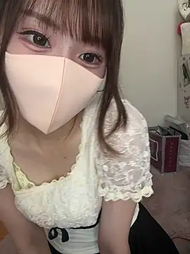 momo mm online show from July 14, 2026, 2:05 am