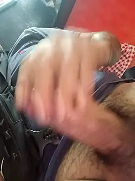 Snapshot of barbon30 chatting on March 15, 2026, 9:43 pm barbon30 online show from March 15, 2026, 9:43 pm