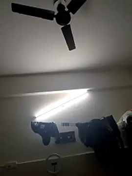 Curvy Simran online show from February 14, 2026, 4:48 pm