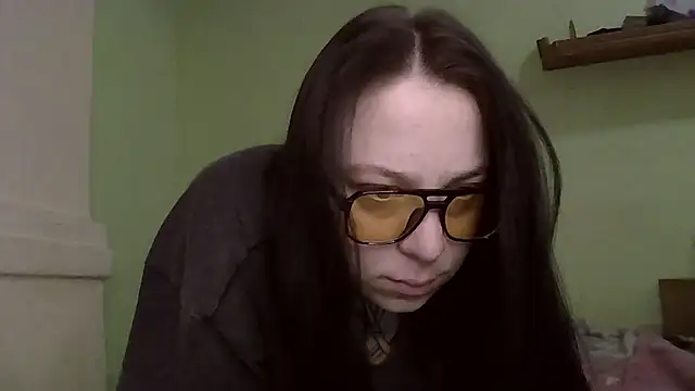 Snapshot of MillaSourety chatting on February 11, 2026, 8:19 am MillaSourety online show from February 11, 2026, 8:19 am