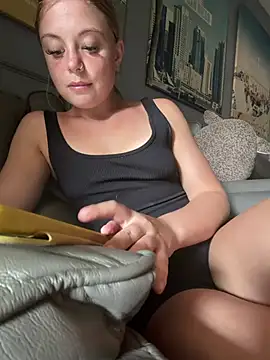 Paige love online show from July 14, 2026, 2:23 pm