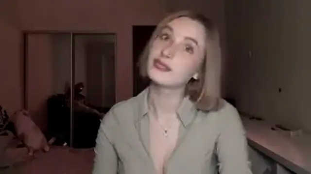 DeliciaBagnoli online show from February 25, 2026, 5:44 pm