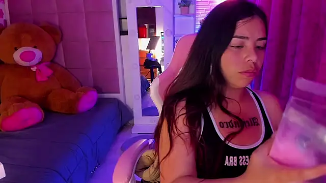 Snapshot of liany_taylor chatting on March 7, 2026, 3:14 am liany taylor online show from March 7, 2026, 3:14 am