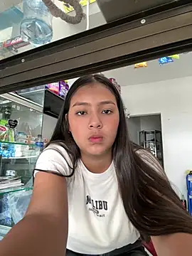 Snapshot of Baby_morena12 chatting on March 15, 2026, 2:01 pm Baby morena12 online show from March 15, 2026, 2:01 pm