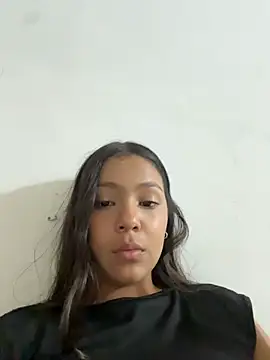 Snapshot of Baby_morena12 chatting on April 4, 2026, 3:27 am Baby morena12 online show from April 4, 2026, 3:27 am