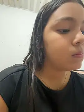 Snapshot of Baby_morena12 chatting on April 9, 2026, 10:04 pm Baby morena12 online show from April 9, 2026, 10:04 pm