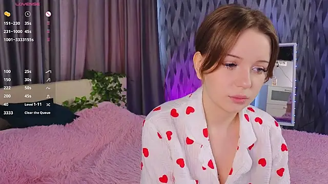 Snapshot of HaggledParasail chatting on February 20, 2026, 7:10 am HaggledParasail online show from February 20, 2026, 7:10 am