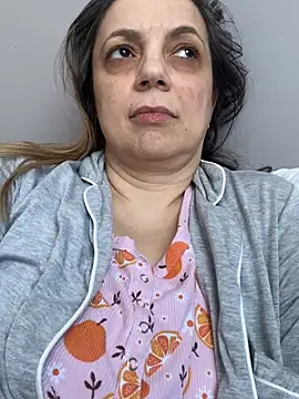 Snapshot of ShyFlameLive chatting on February 2, 2026, 3:44 pm ShyFlameLive online show from February 2, 2026, 3:44 pm