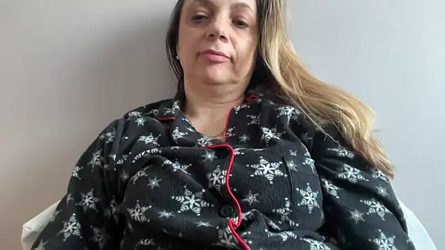 Snapshot of ShyFlameLive chatting on February 13, 2026, 1:18 pm ShyFlameLive online show from February 13, 2026, 1:18 pm