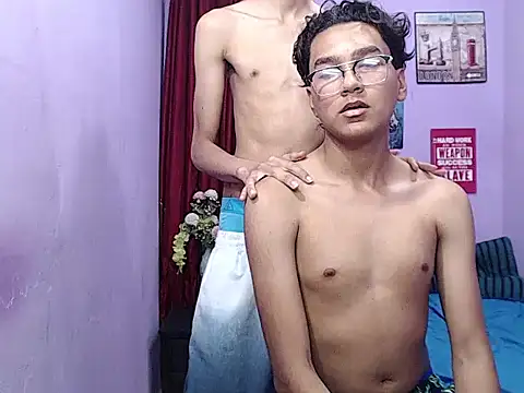 Snapshot of sexys_bigcock_ chatting on March 13, 2026, 11:44 pm sexys bigcock online show from March 13, 2026, 11:44 pm