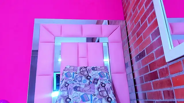 Snapshot of Baby_doll_XOXO chatting on February 21, 2026, 8:32 pm Baby doll XOXO online show from February 21, 2026, 8:32 pm