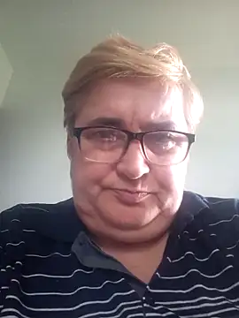 SusanStar874 online show from April 16, 2026, 2:40 pm