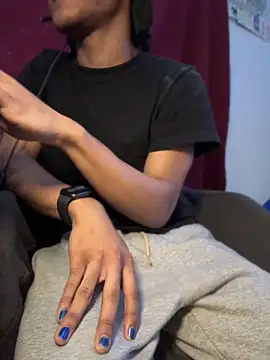 vexahleah online show from April 7, 2026, 3:34 pm