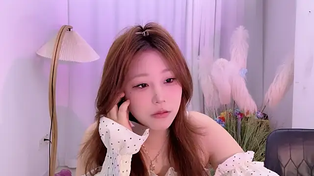 SM JIAJIA ZL online show from April 8, 2026, 8:20 pm