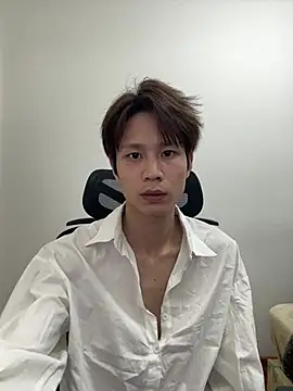 Snapshot of SM_004 chatting on March 14, 2026, 12:32 pm SM 004 online show from March 14, 2026, 12:32 pm