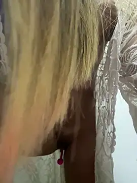 vicky ney online show from March 18, 2025, 10:26 pm