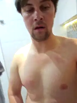 CozyTwo online show from April 15, 2026, 7:48 am