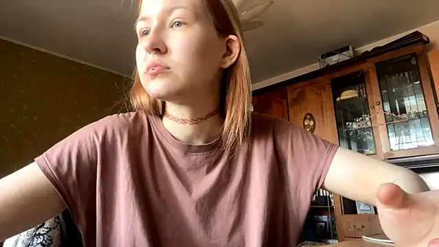 LaureenVielma online show from March 19, 2026, 7:23 am