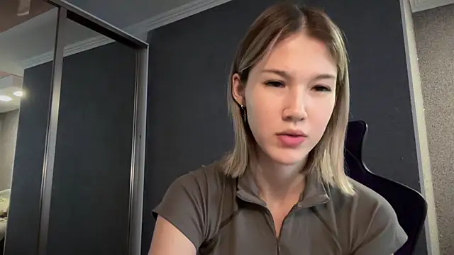 lilXdomiii online show from March 30, 2026, 11:00 am