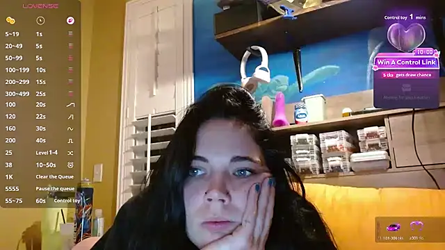 ahungkittykat online show from April 23, 2026, 5:52 am