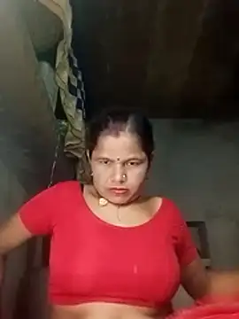 Snapshot of Pooja_sahu chatting on July 17, 2026, 6:35 pm Pooja sahu online show from July 17, 2026, 6:35 pm