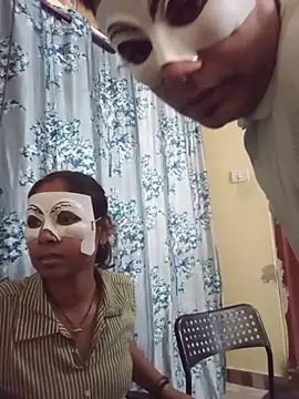 pinkbox online show from April 12, 2026, 7:35 am