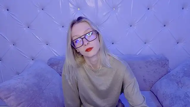 Snapshot of Akiro_Kim7 chatting on February 16, 2026, 2:07 am Akiro Kim7 online show from February 16, 2026, 2:07 am