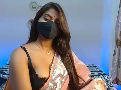Hotginni4 online show from June 16, 2026, 5:48 pm