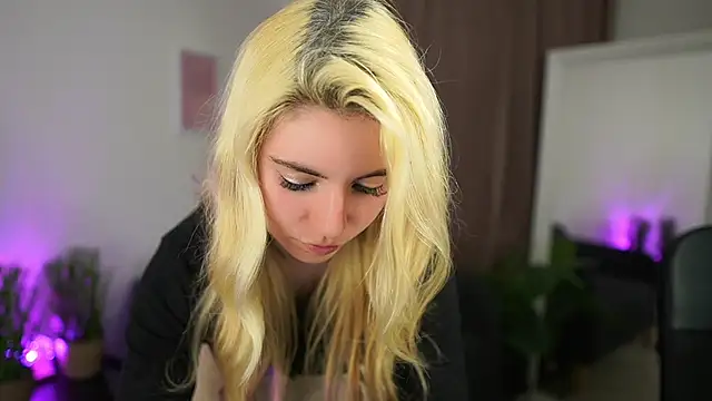 Jetpearl online show from March 15, 2026, 8:15 pm