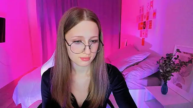 Snapshot of Vega_Taylor chatting on March 2, 2026, 3:30 am Vega Taylor online show from March 2, 2026, 3:30 am