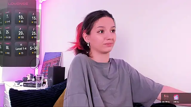 miabellee  online show from June 27, 2026, 7:35 am