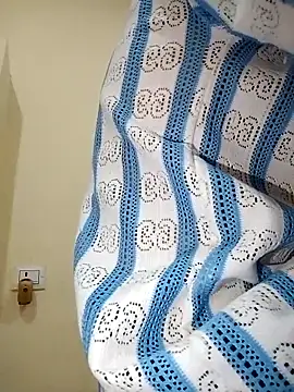 sanem4697 online show from April 9, 2026, 5:40 am